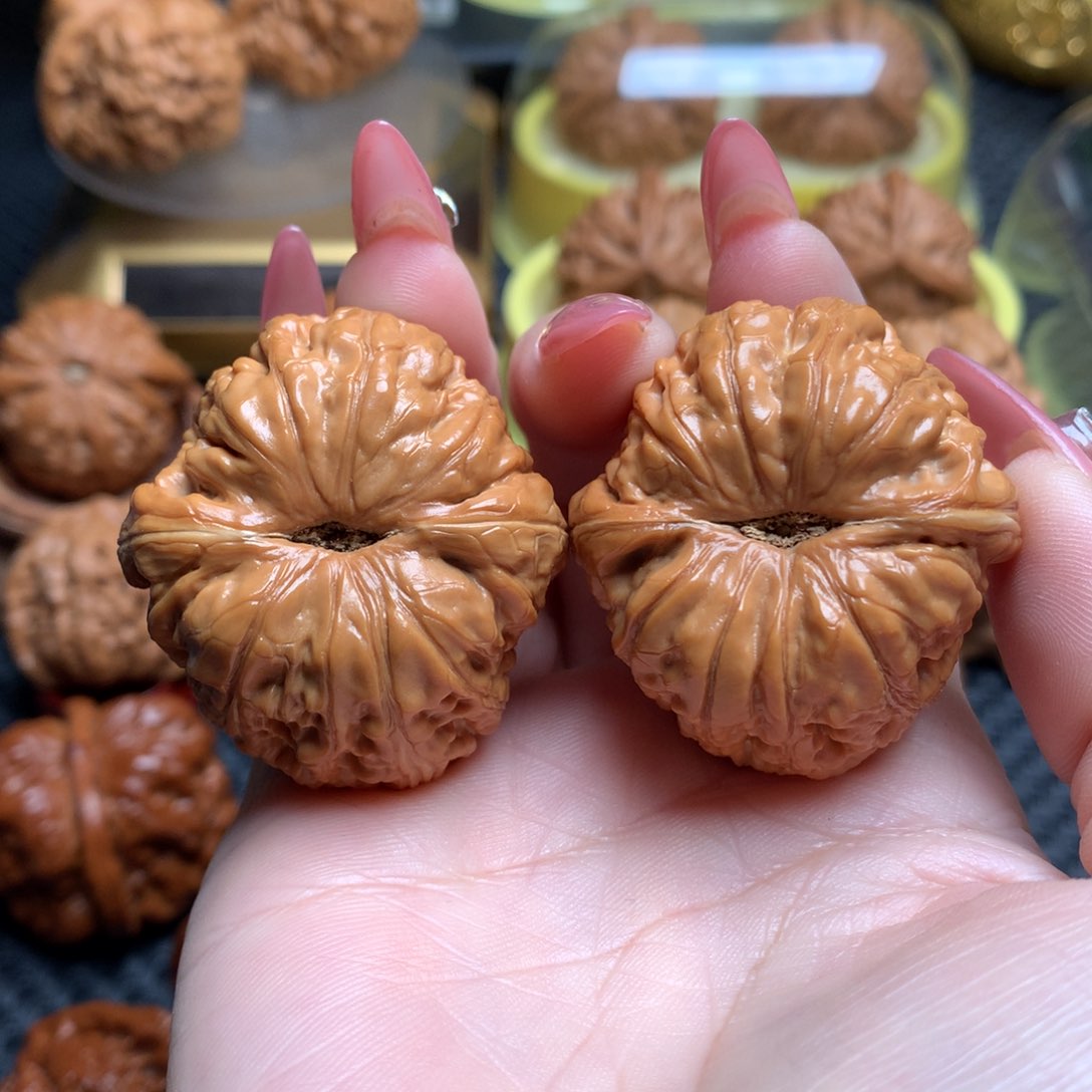 文玩核桃把件夜*星41.8翘肩元宝