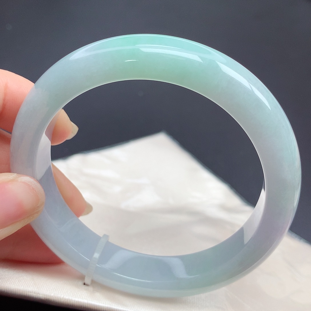 翡翠手镯未镶嵌x n n n n n n n n n