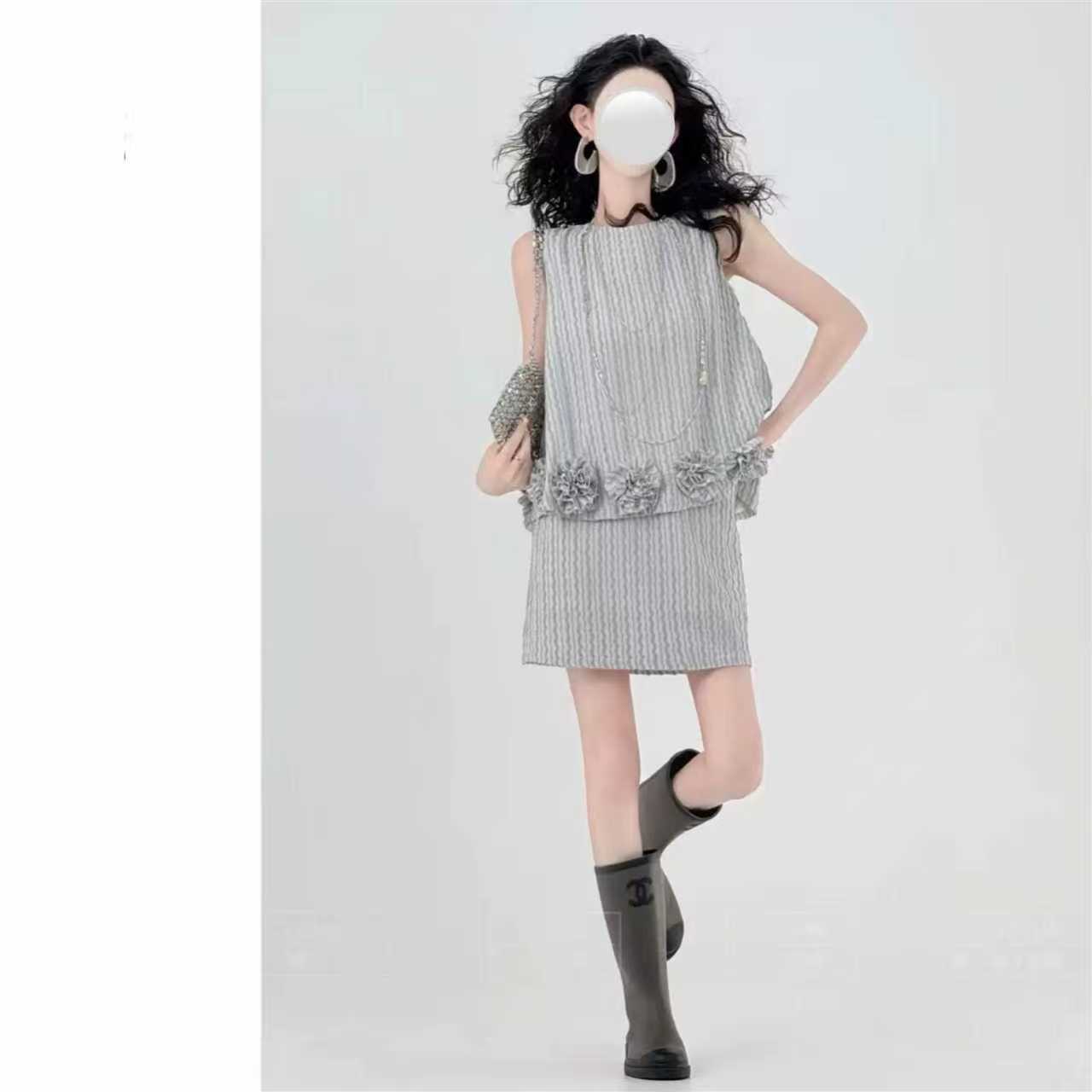 K123立体花朵无袖背心半身裙短裙套装时尚洋气减龄显瘦遮肉两件套