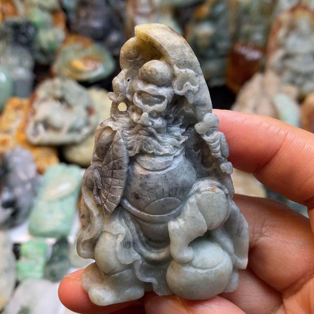 定制翡翠未镶嵌特色5