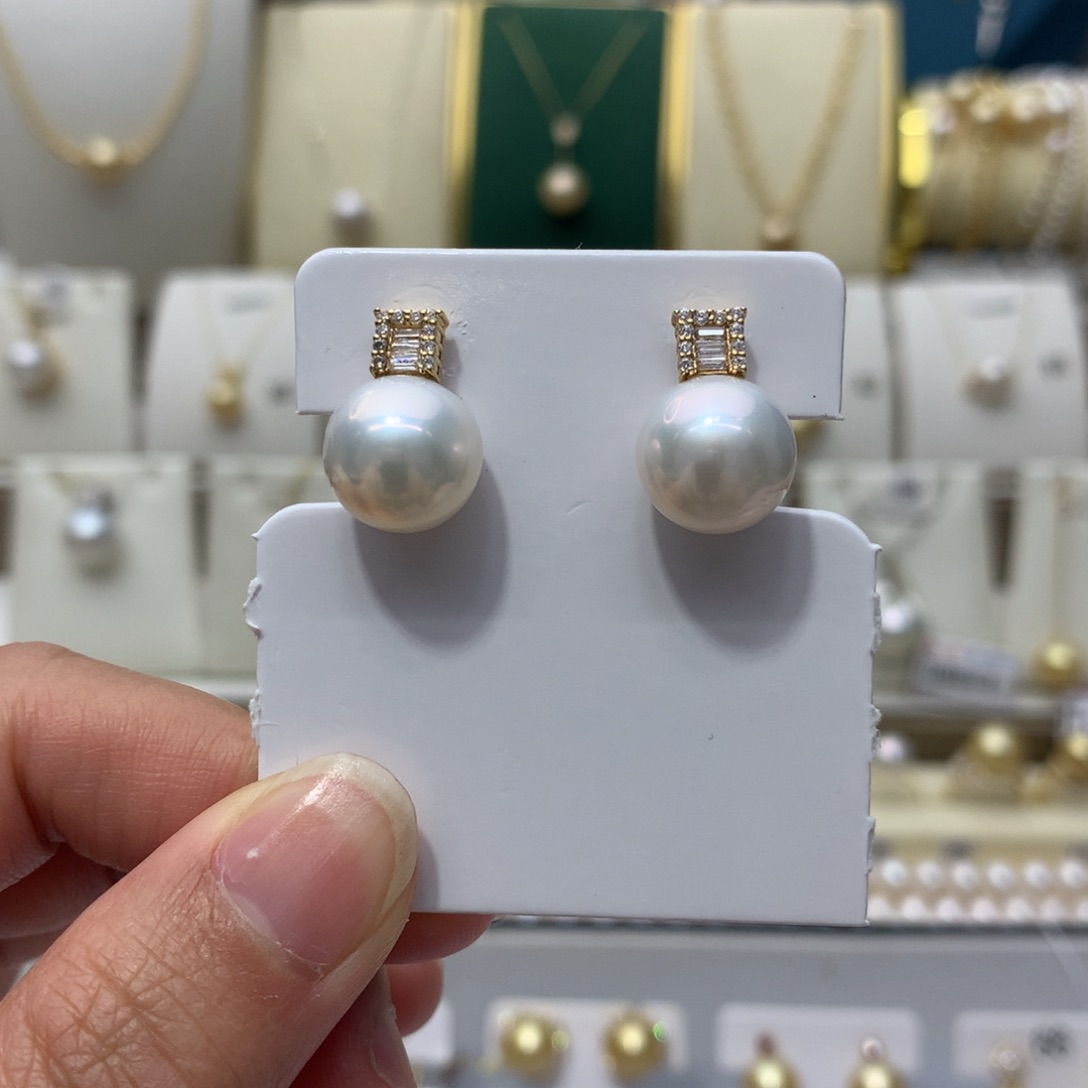 淡水珍珠耳饰18K金镶嵌