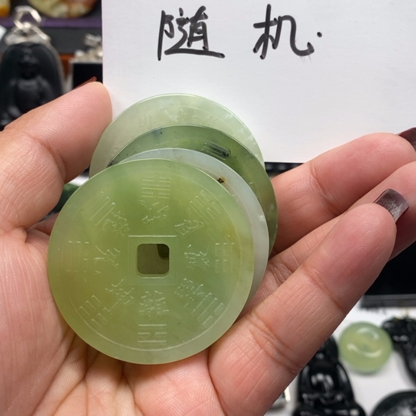 【闪购商品】蛇纹石玉颈饰未镶嵌