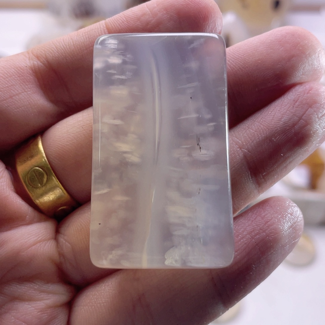 玛瑙/玉髓未镶嵌珠宝奇石