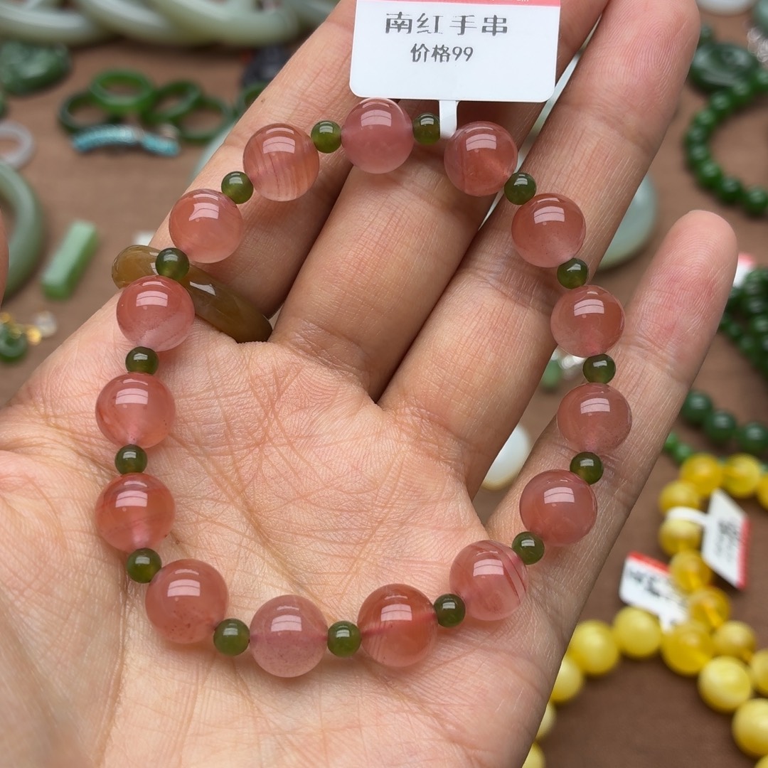 南红玛瑙未镶嵌颈饰