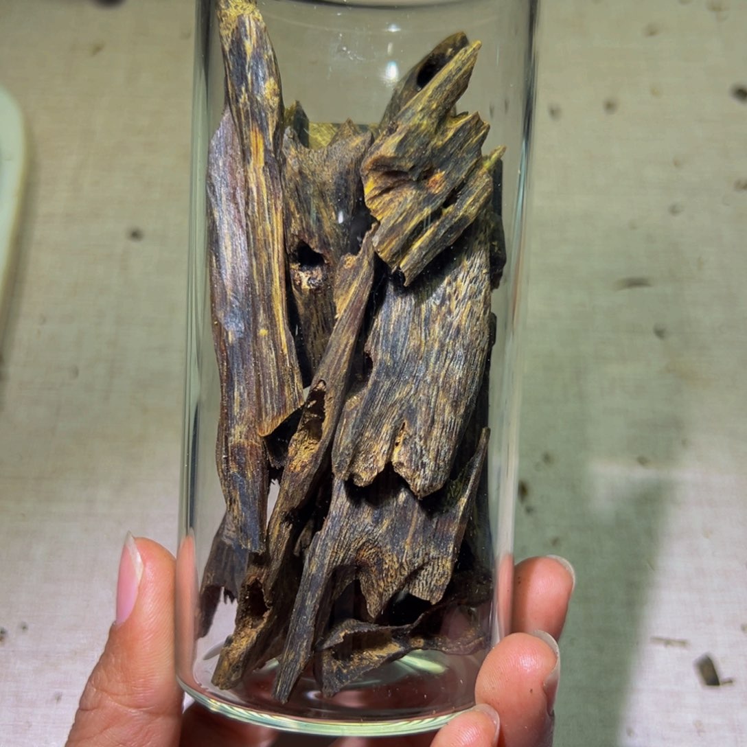 沉香手把件?****乐沉香奇楠张勺子沉水块料60克