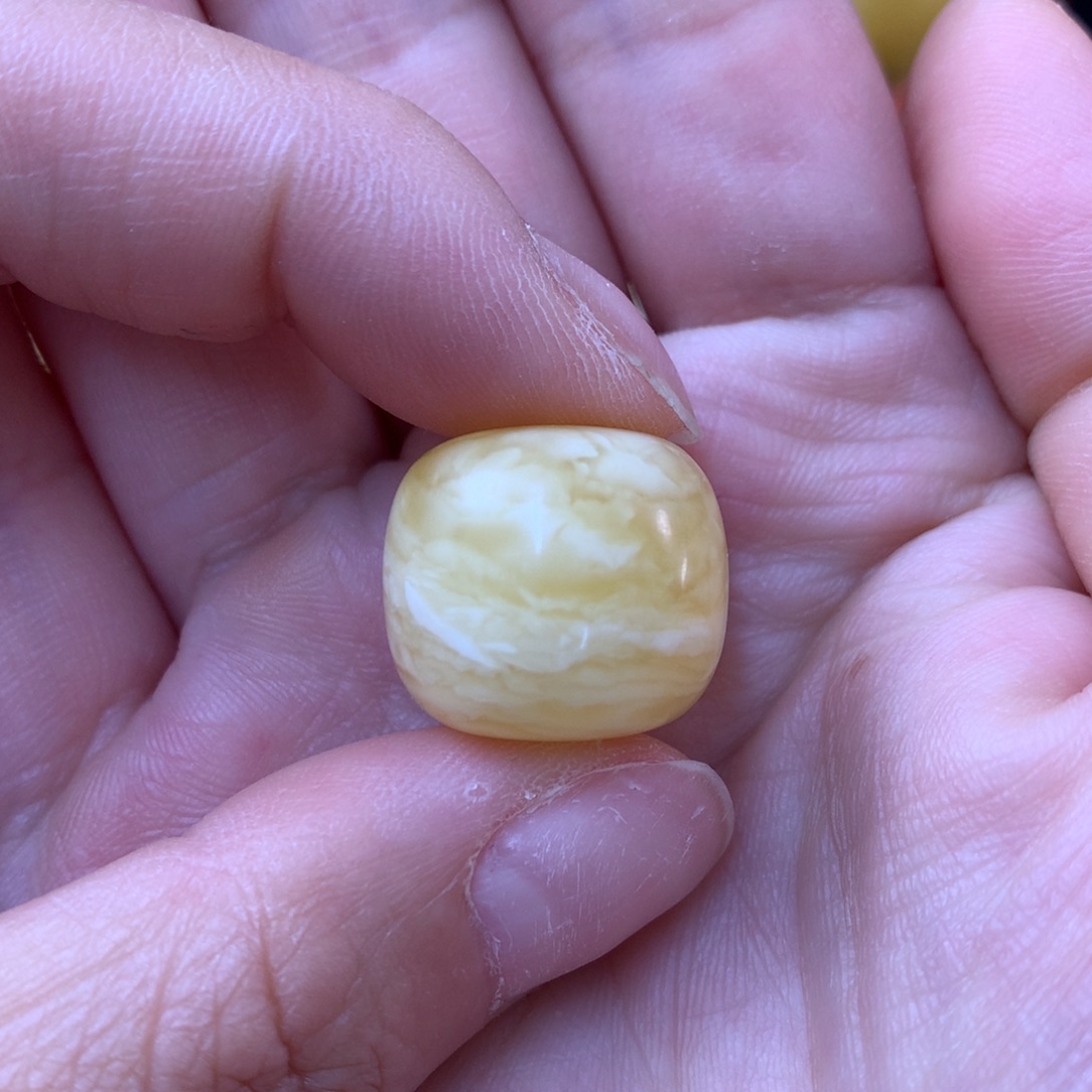 裸石琥珀未镶嵌蜜蜡