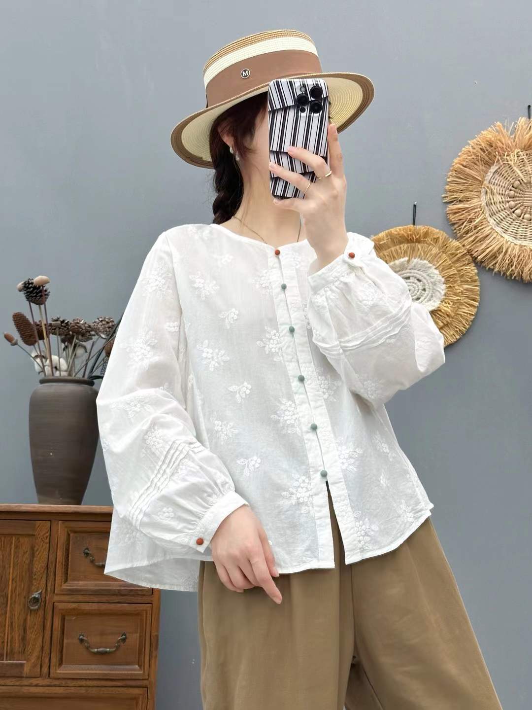 【刺绣衬衫】法式文艺高级感长袖衬衫女圆领刺绣洋气灯笼显瘦绣花H