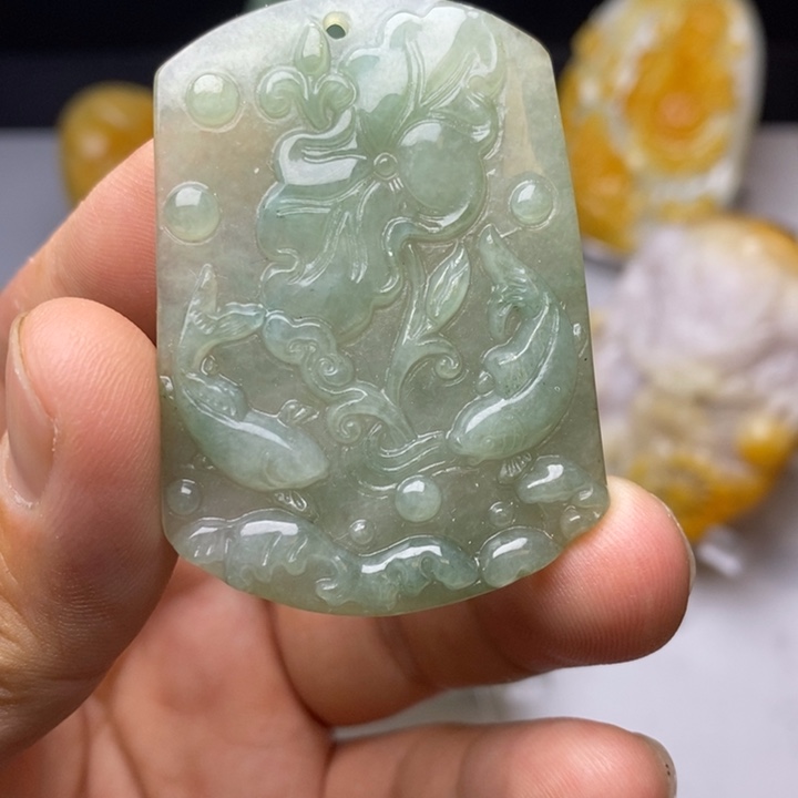 翡翠未镶嵌颈饰翡翠