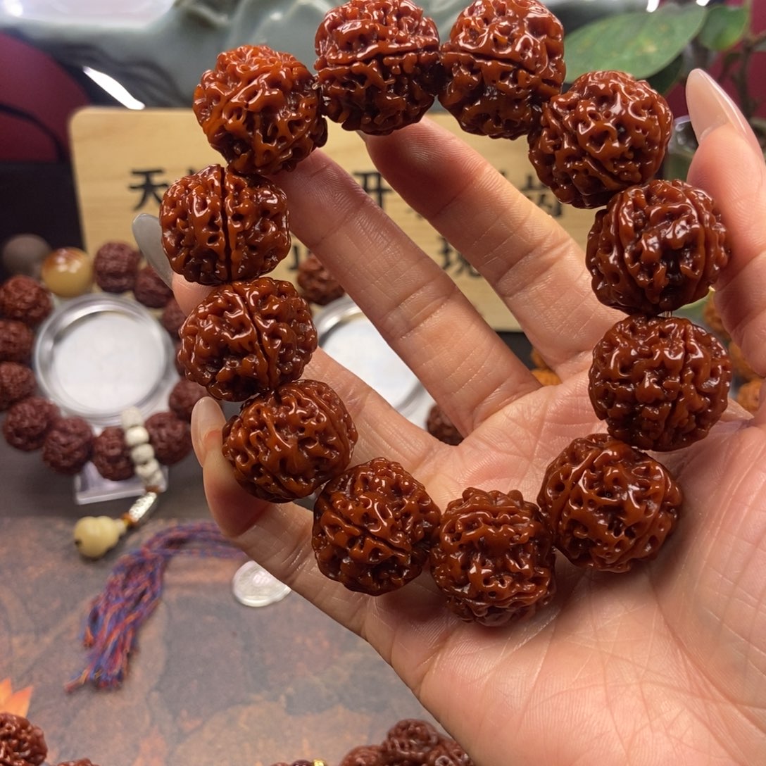 金刚菩提吊坠523素。           