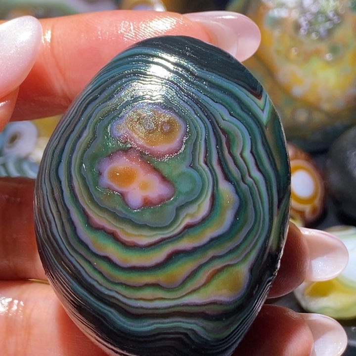 玛瑙/玉髓未镶嵌珠宝奇石88