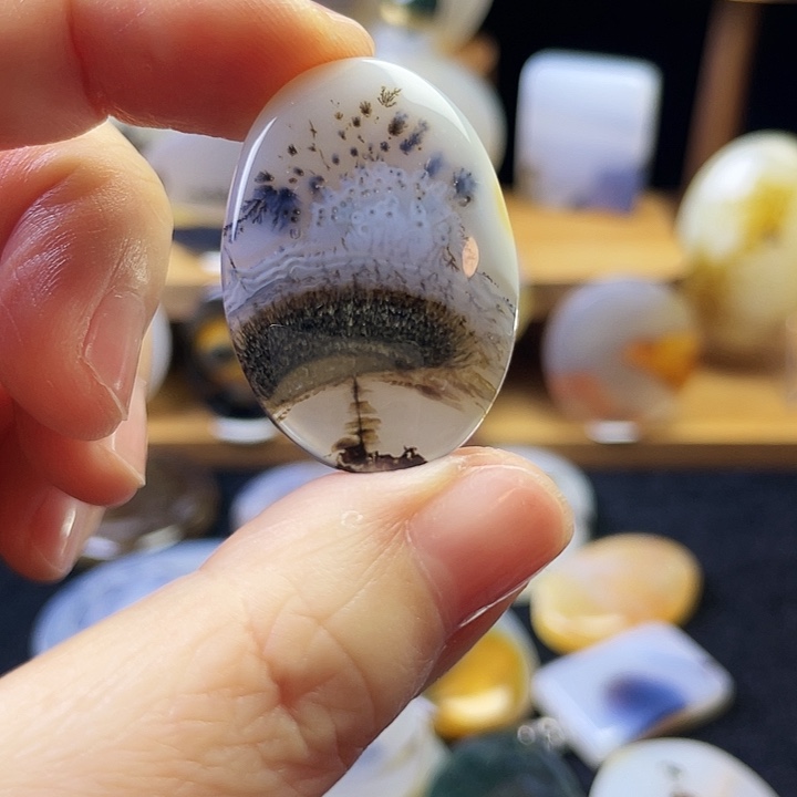 玛瑙/玉髓未镶嵌吊坠