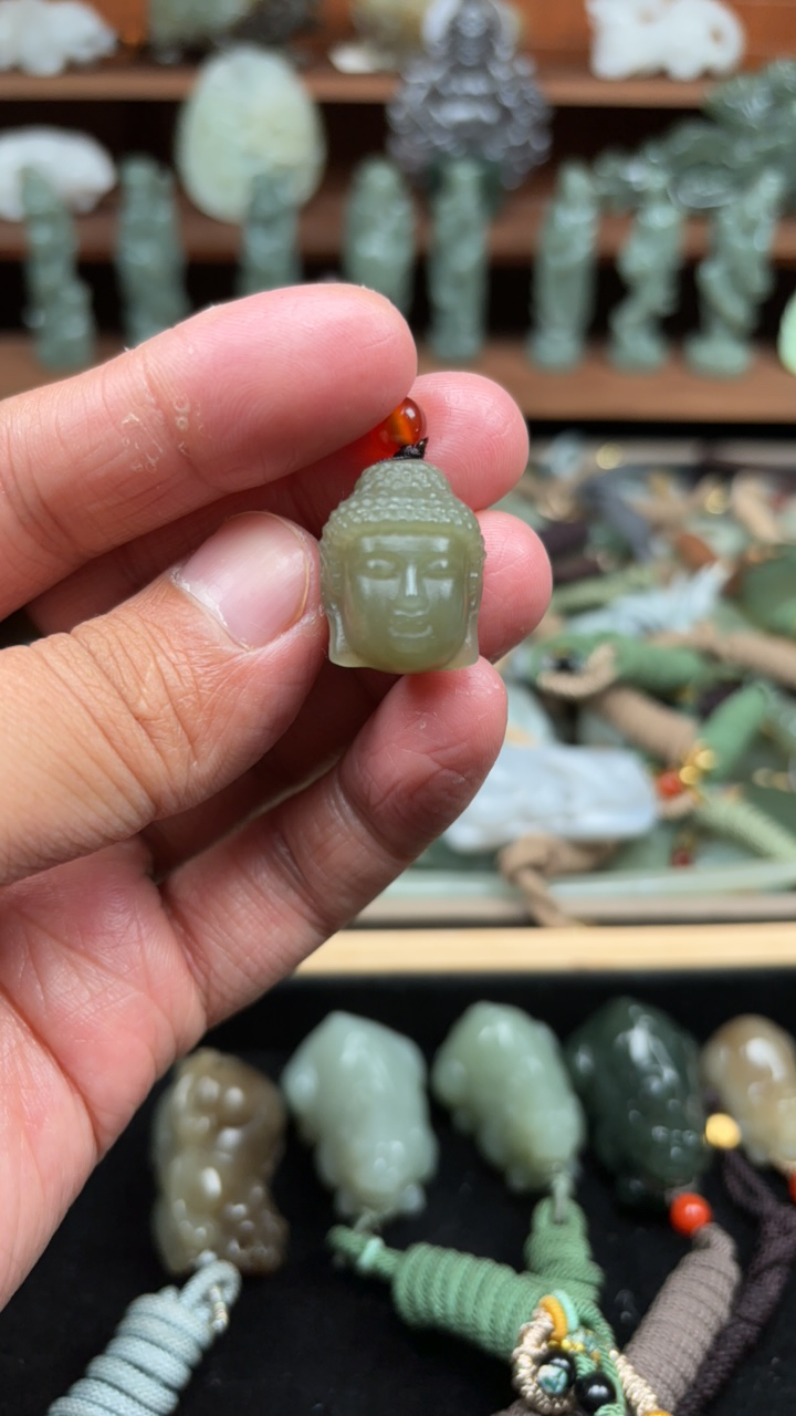 保真和田玉时尚吊坠百搭精雕拍一发一手工精致气质