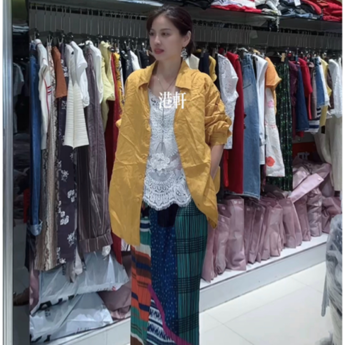 吊带T恤白色休闲风时尚印花字母紧身露脐短款无袖