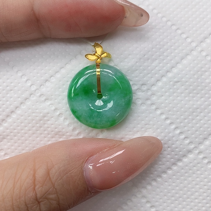 颈饰18K金镶嵌翡翠