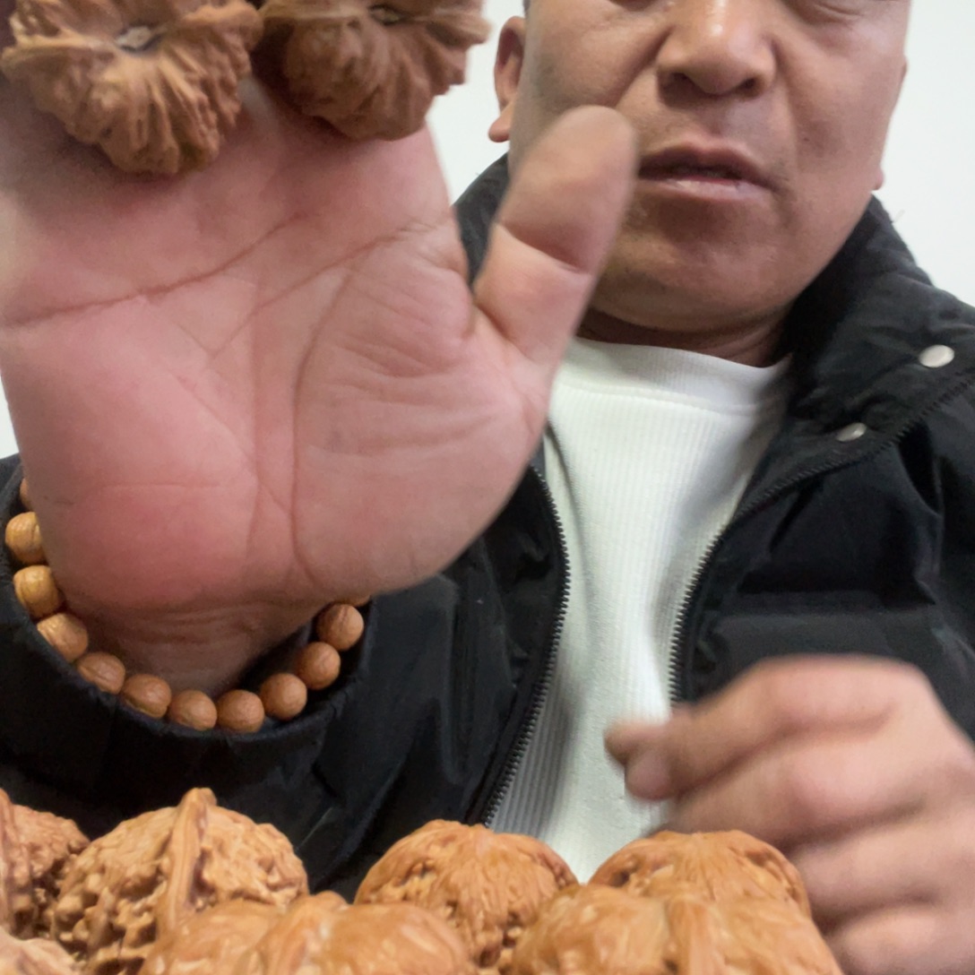 美***包吊坠文玩核桃凹底40