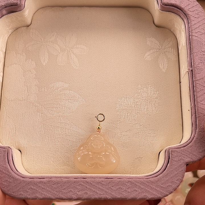 和田玉吊坠(不含链)18K金镶嵌