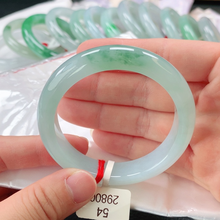 翡翠手镯未镶嵌缅甸A货翡翠手镯