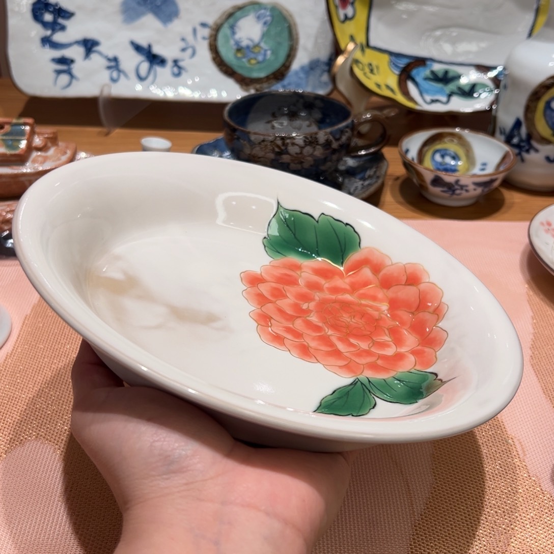 山***间咖啡杯和茶杯也好好吃喔