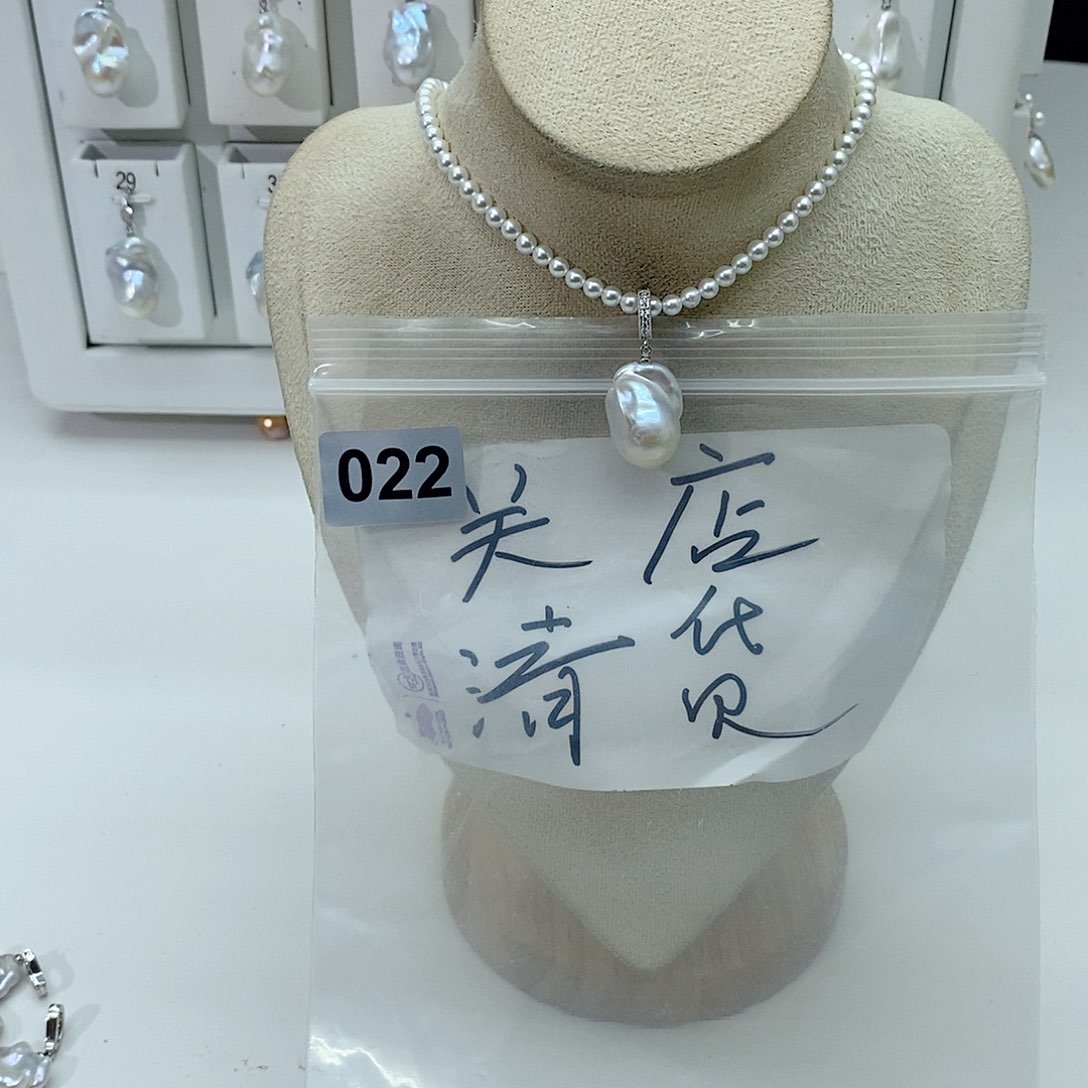 淡水珍珠颈饰合金