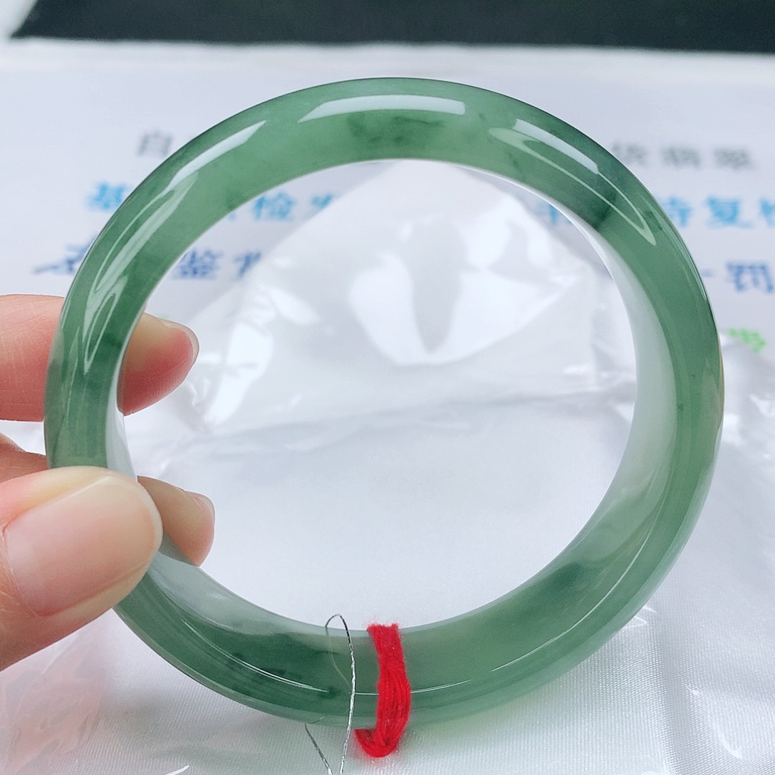 翡翠手镯未镶嵌61➕圈
