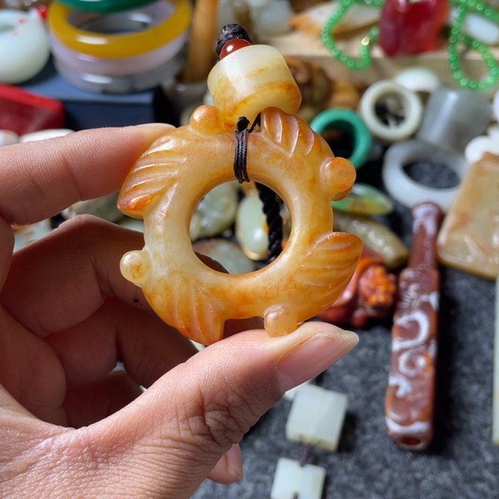 和田玉未镶嵌吊坠(不含链)