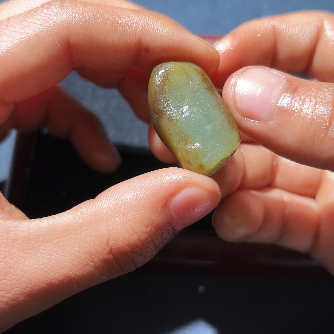 和田玉（糖玉）未镶嵌挂件