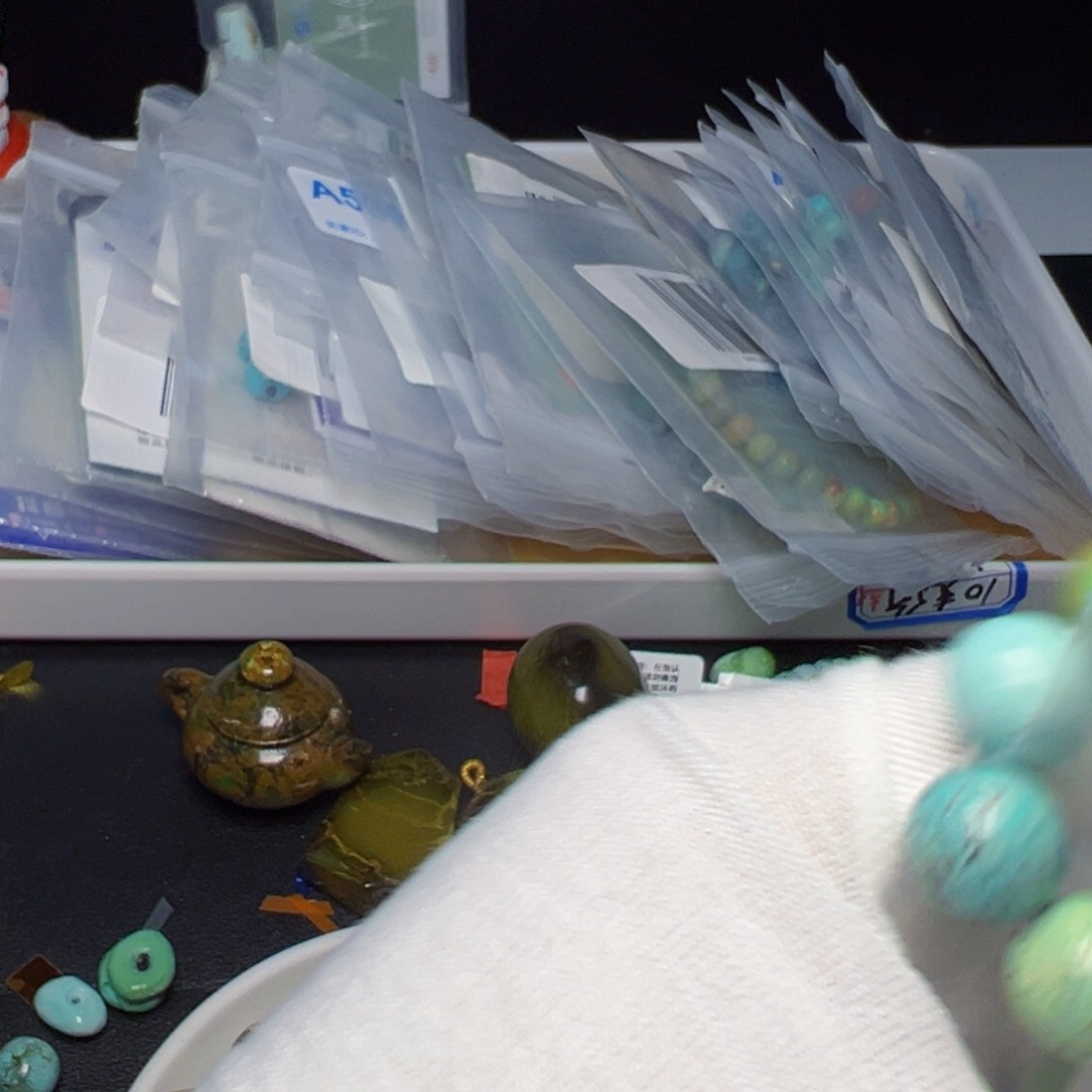 未镶嵌绿松石珠宝奇石