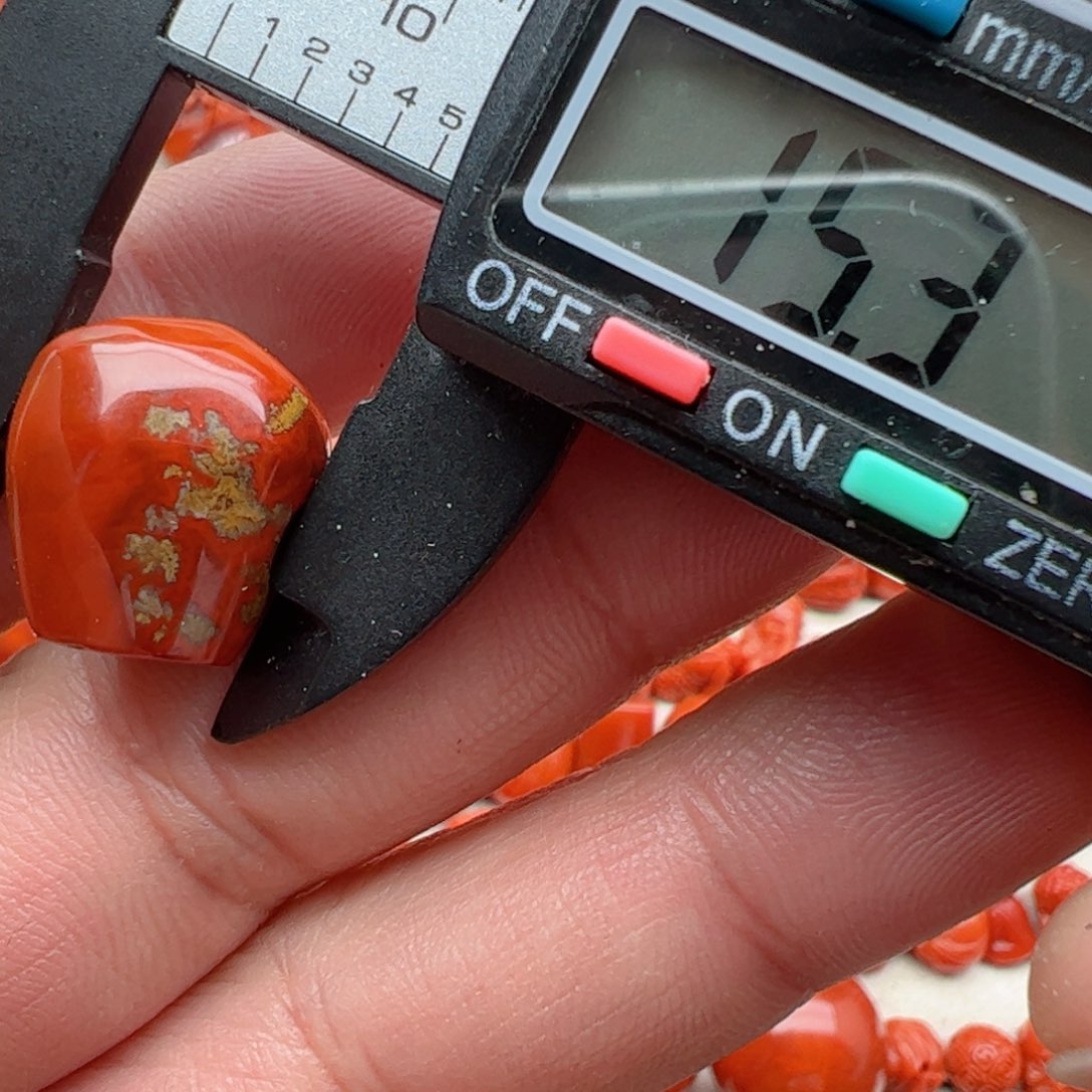 南红玛瑙配饰未镶嵌