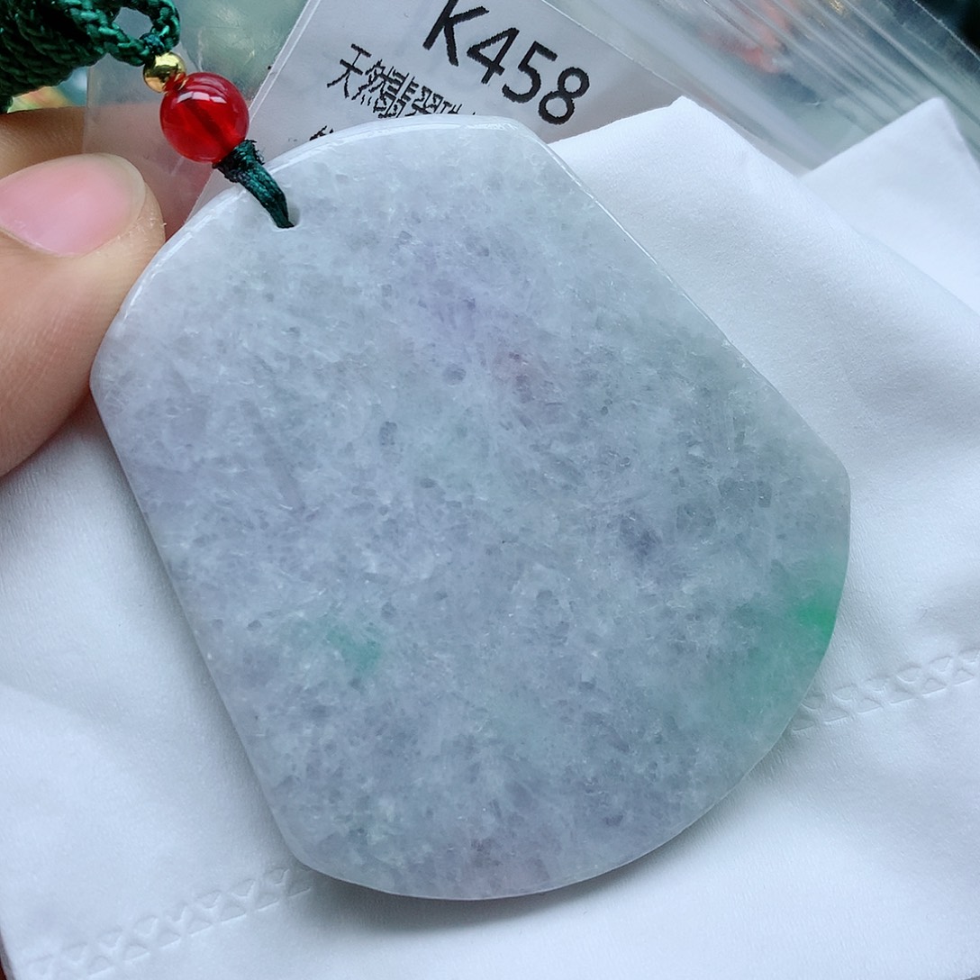 翡翠颈饰未镶嵌牌子