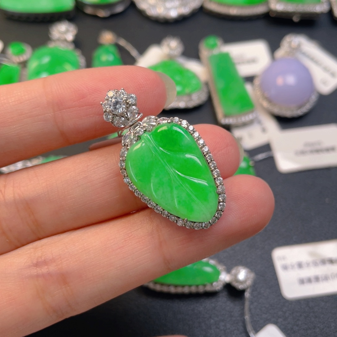 翡翠银S925镶嵌颈饰