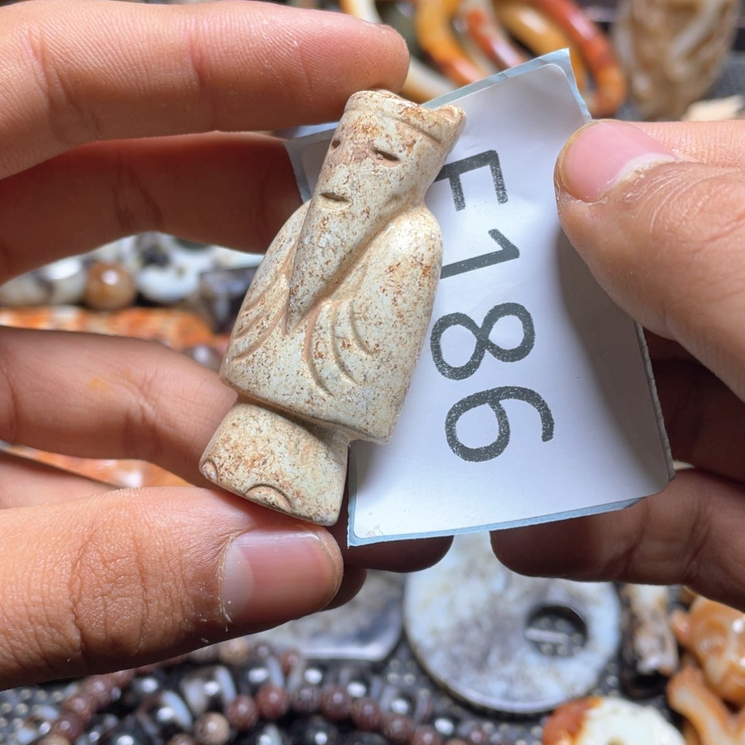 和田玉（糖玉）挂件未镶嵌