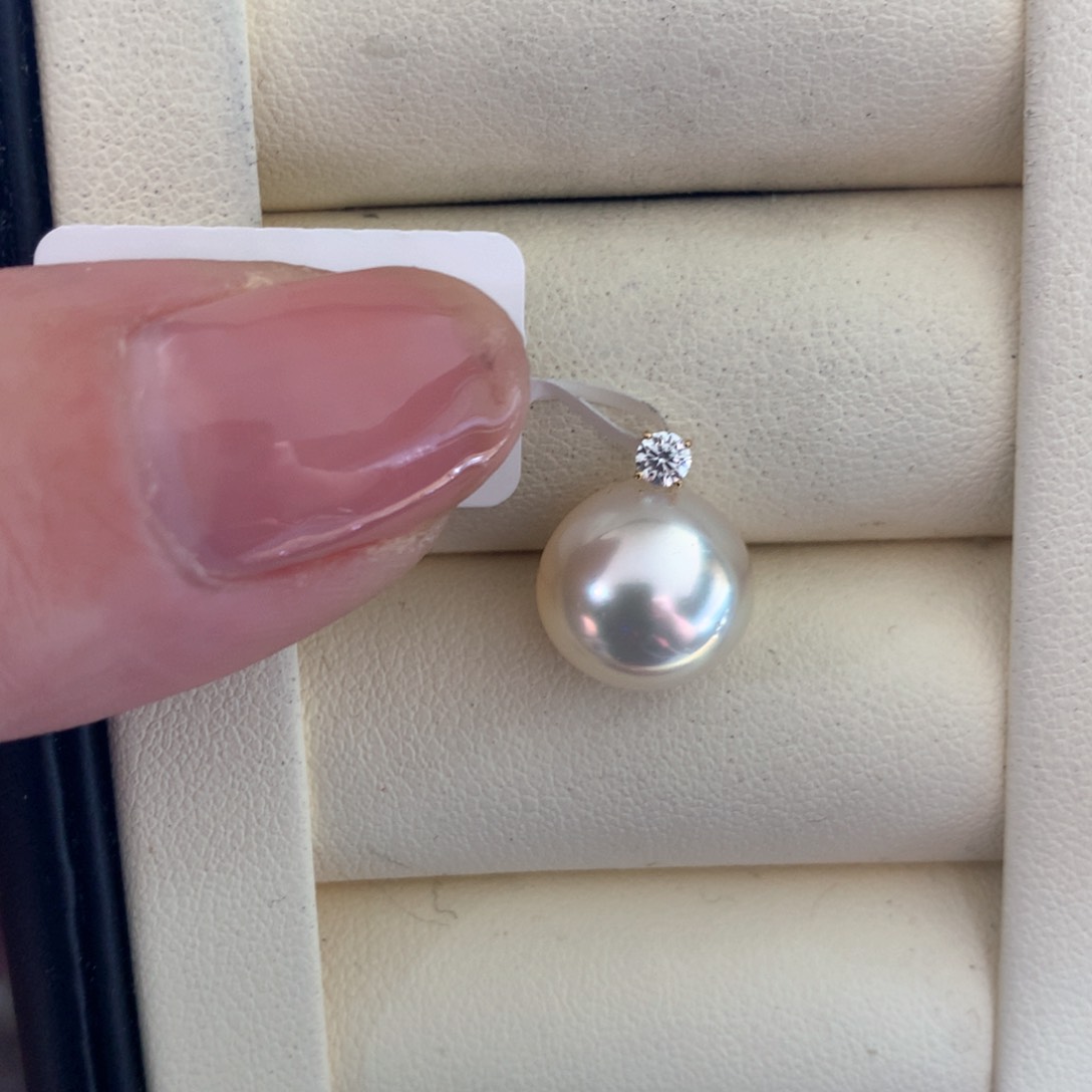 海水珍珠颈饰18K金镶嵌