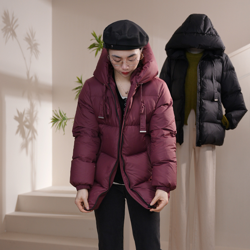 婷【保暖羽绒服】半斤多90白鸭绒冬女士加厚保暖连帽中长款羽绒服