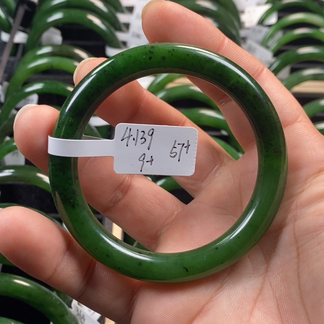 和田玉（碧玉）未镶嵌手镯57