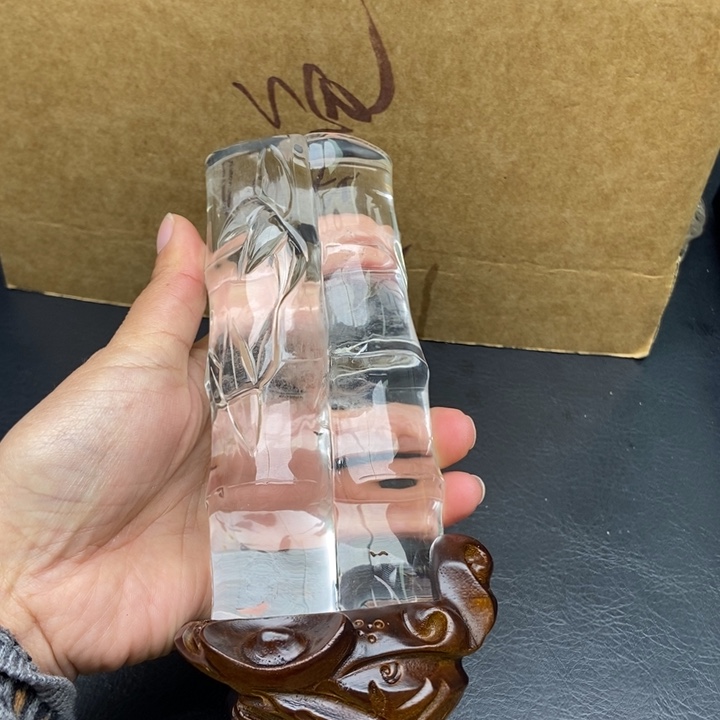 买***腐水晶未镶嵌大型摆件（非配饰）