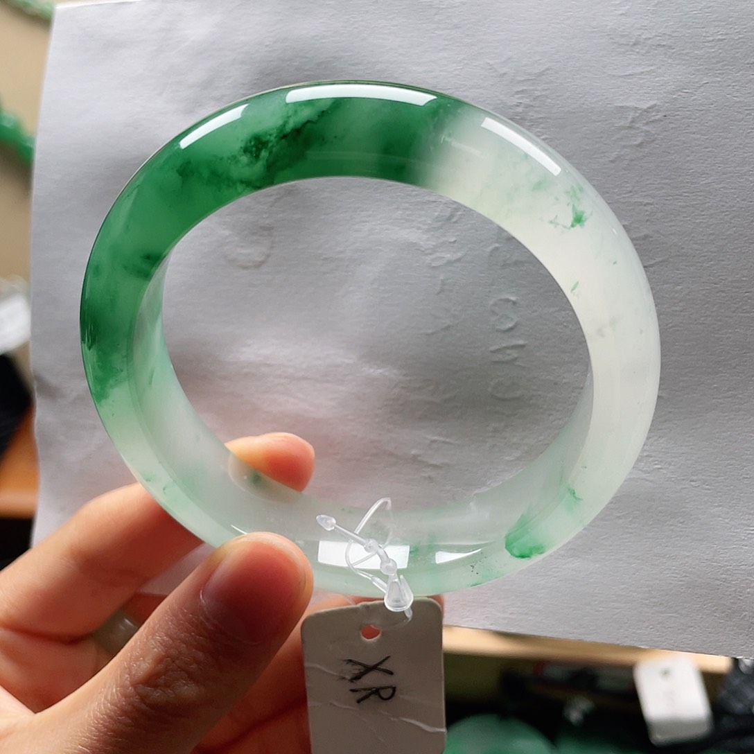 石英质玉手镯5657未镶嵌