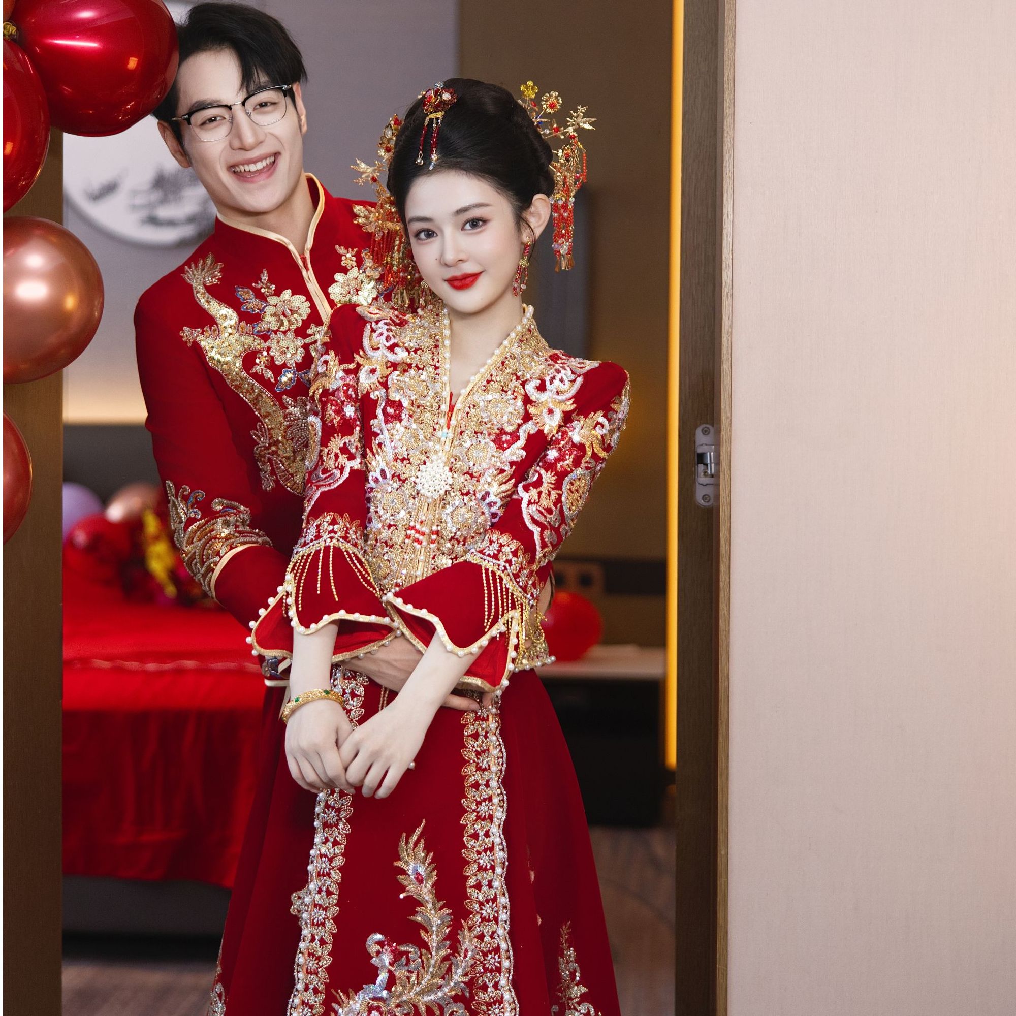 v领丝绒秀禾服2025新款新娘高端结婚礼服中式婚服敬酒服出阁嫁衣