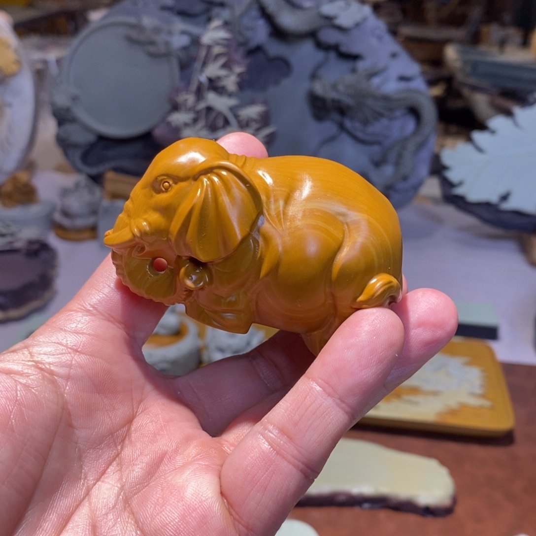 松花砚金包玉小象茶宠摆件