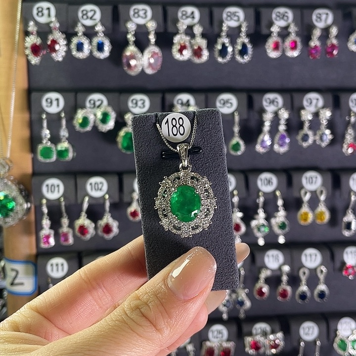 颈饰祖母绿银S925镶嵌188