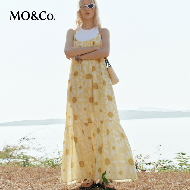 【赵老板专属】MOCO夏黄底雏菊印花吊带连衣裙附内搭MBD2DRST54