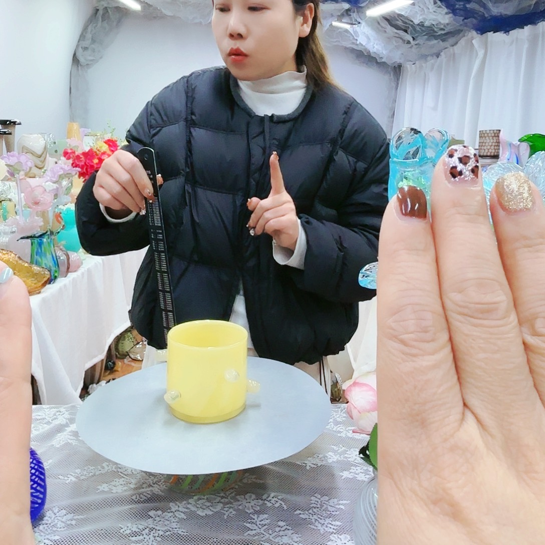 福利不退不换琉璃艺术品