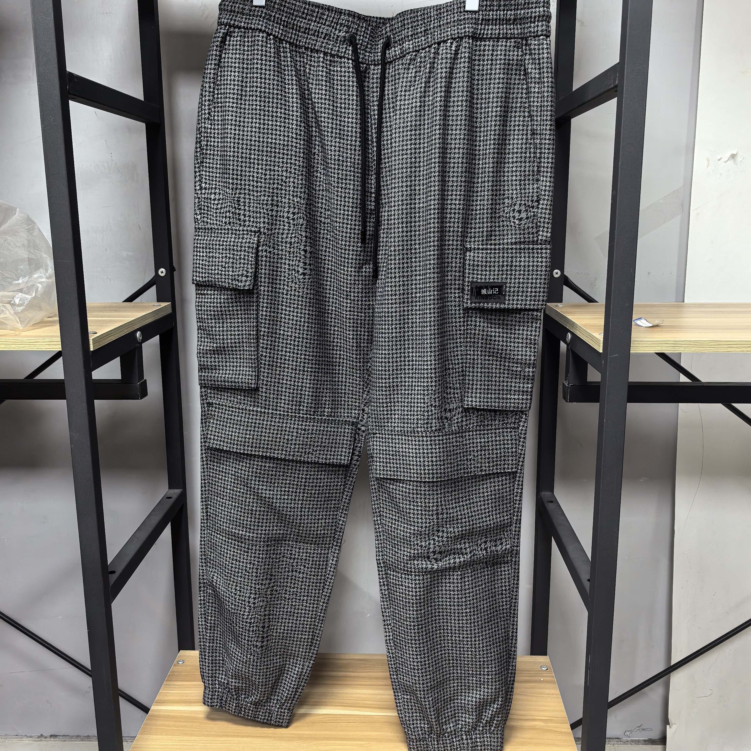 门店32&90四季通用潮牌休闲裤BAD05KZ5650