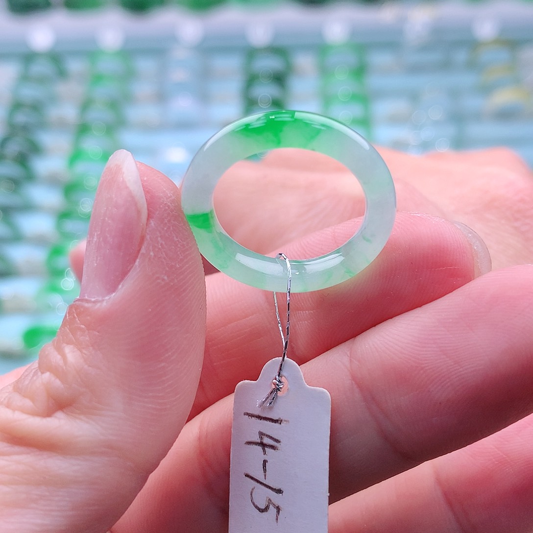 翡翠戒指未镶嵌缅甸翡翠A货