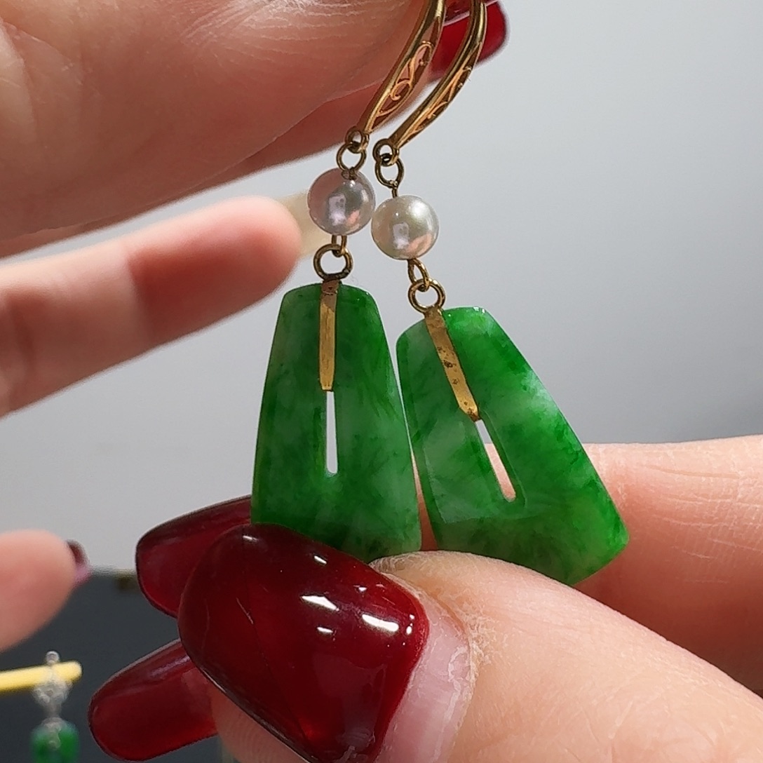 翡翠耳饰18K金镶嵌耳饰