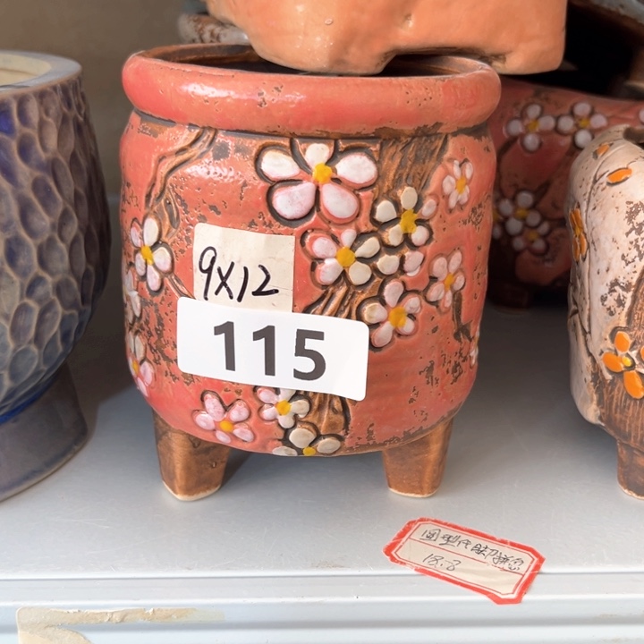 紫砂花盆陶瓷制品
