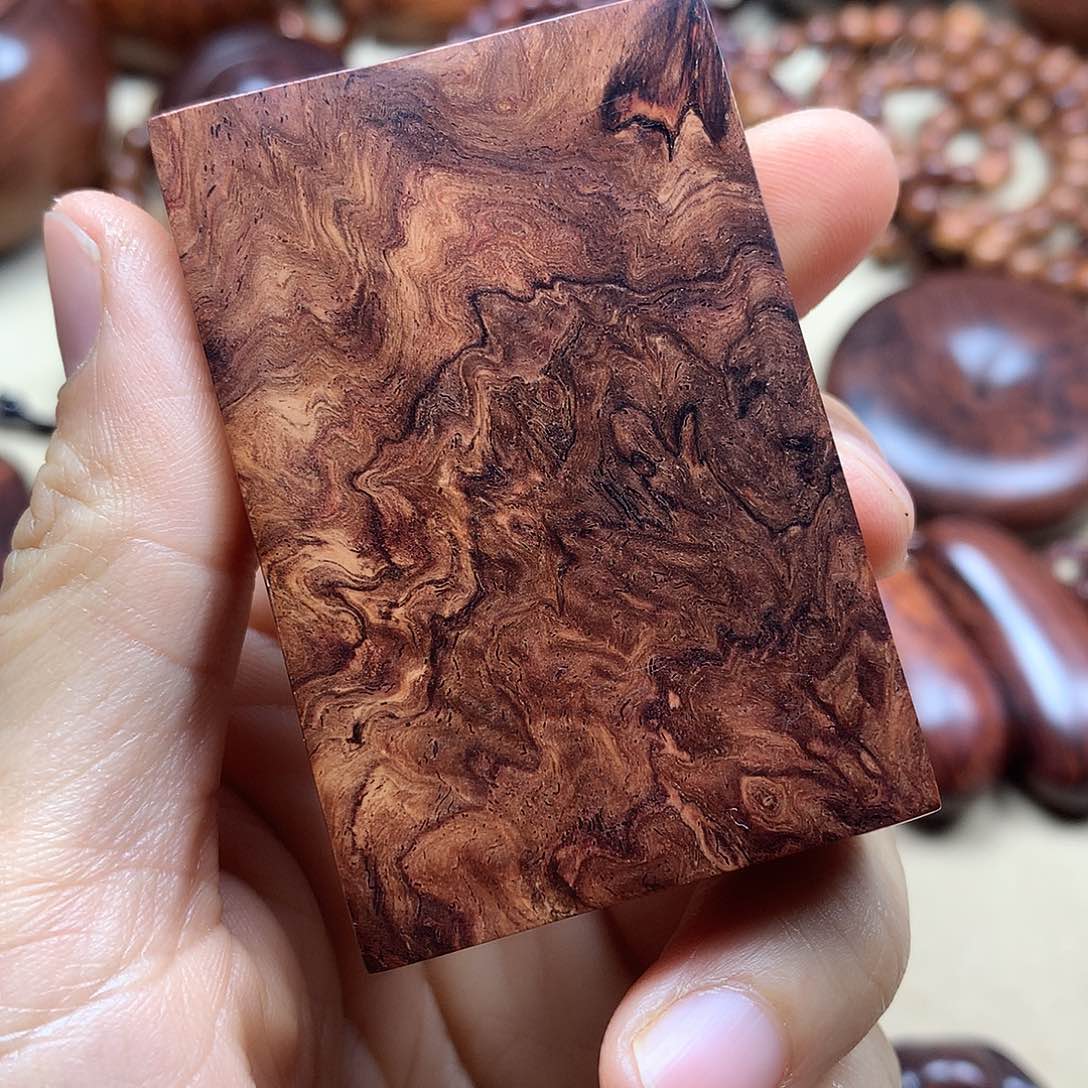 黄花梨/降香黄檀把件为****?手把