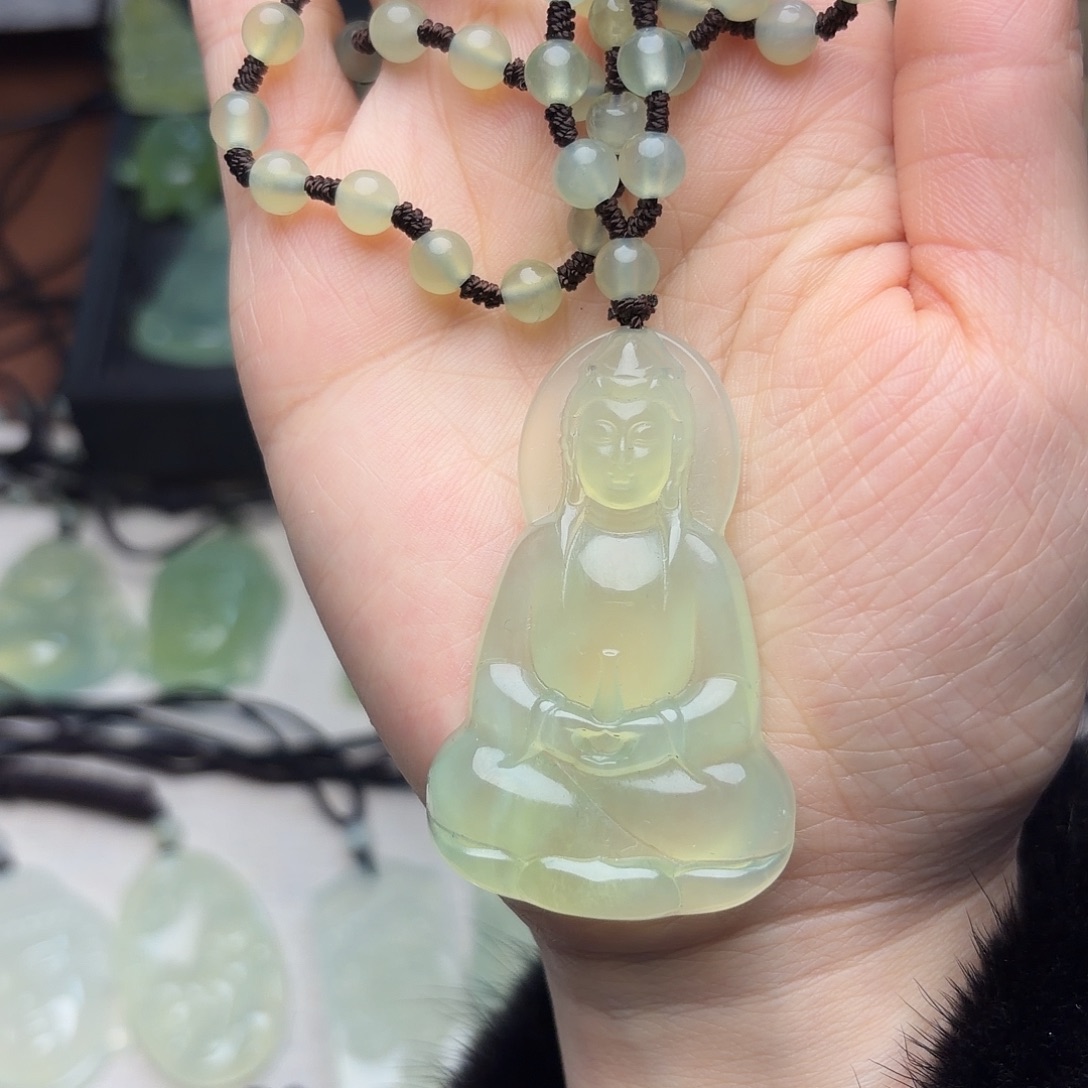 蛇纹石玉合金颈饰