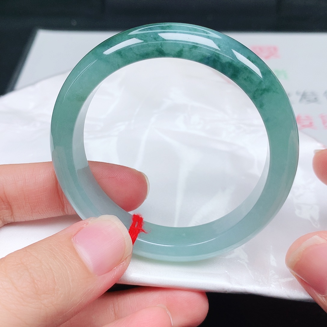 未镶嵌手镯翡翠天然翡翠手镯