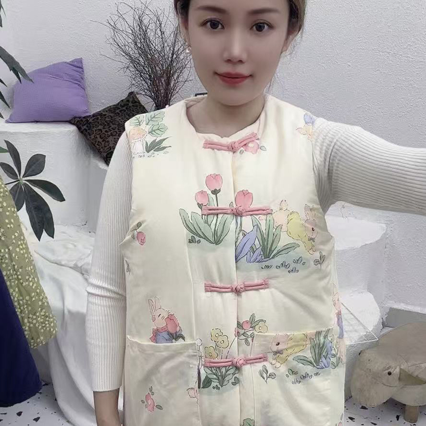 女士对襟款盘扣棉花马甲