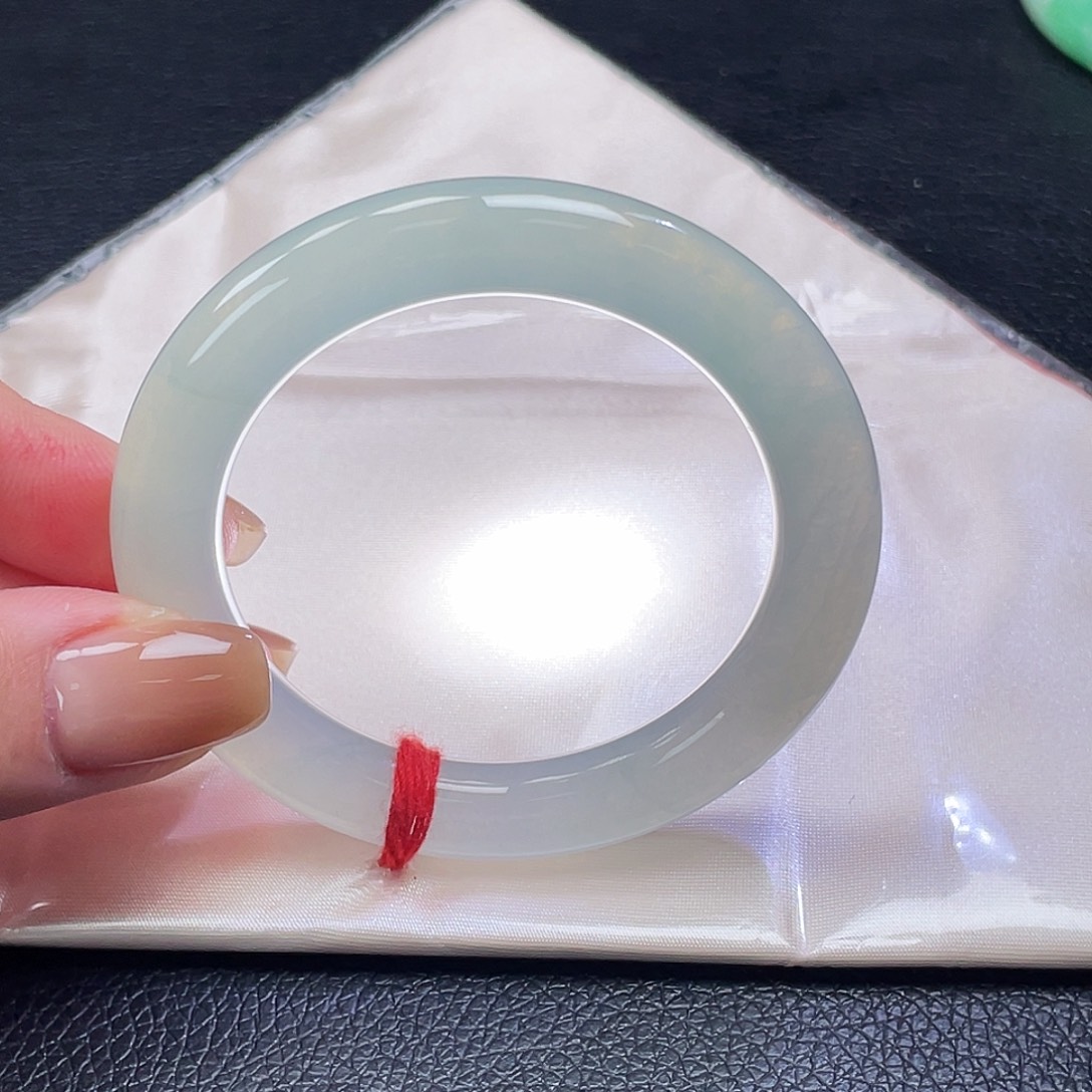 翡翠手镯未镶嵌52胖圆冰胶晴绿高货微瑕放漏